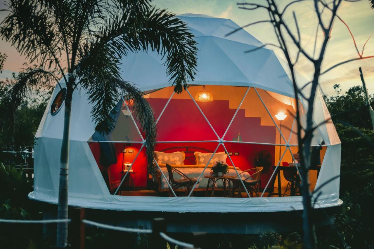 Nakara Villas & Glamping Udon Thani Exterior photo