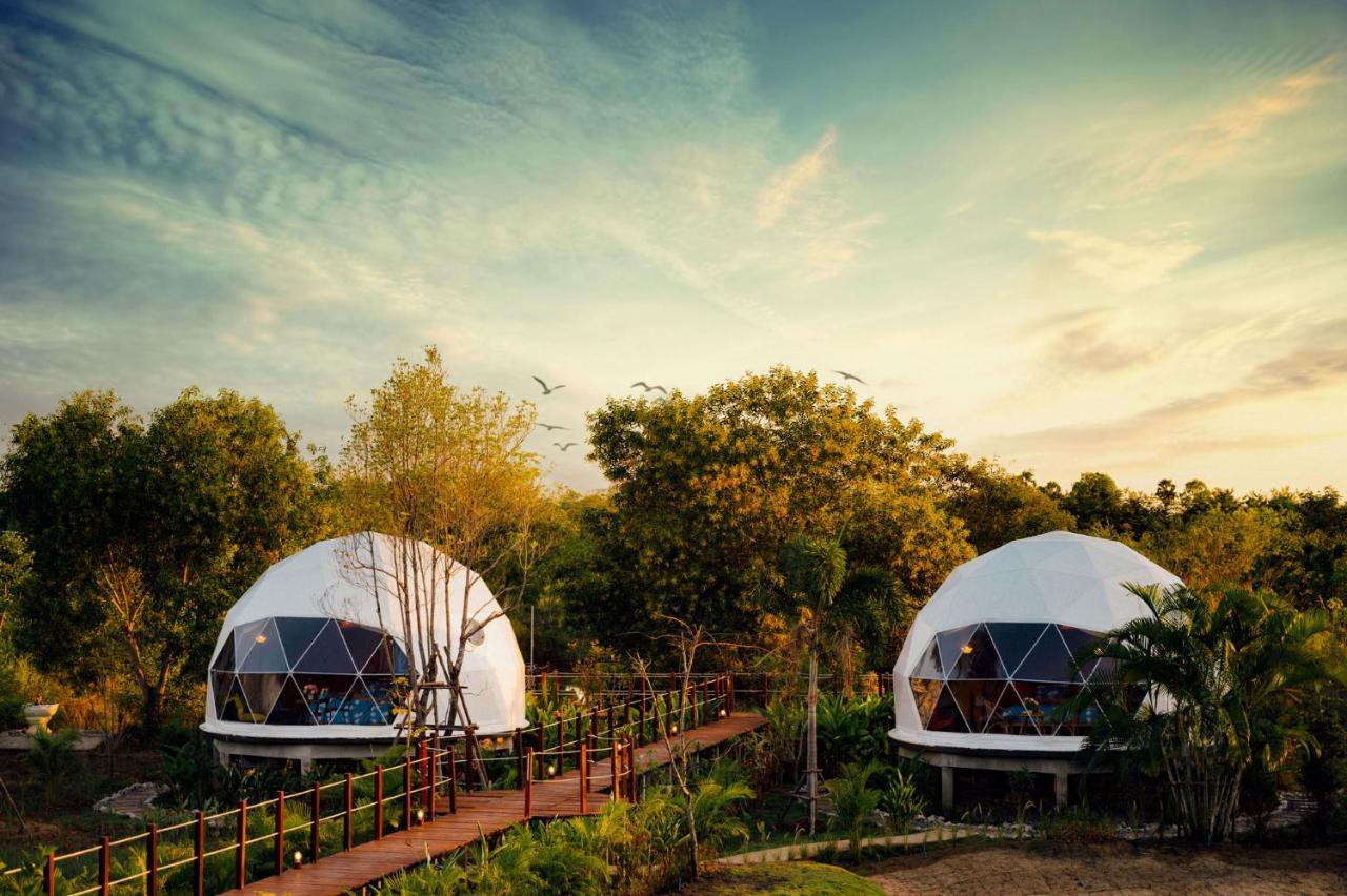 Nakara Villas & Glamping Udon Thani Exterior photo